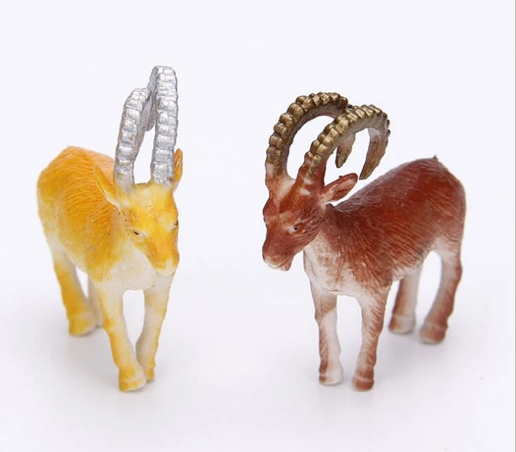 Hot Sell PVC Plastic Sheep Capsule Toy 4