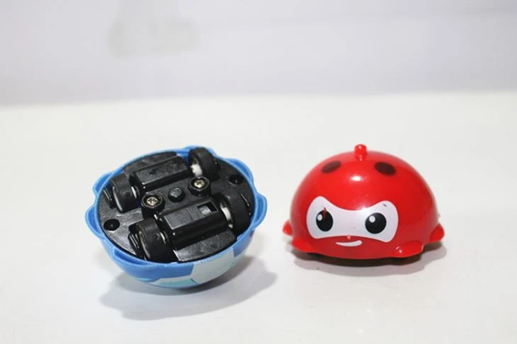 Hot Sell Pull Back Bug Car With Spinning Top For Capsule Toy 8