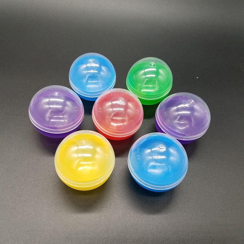vending capsules (2).jpg