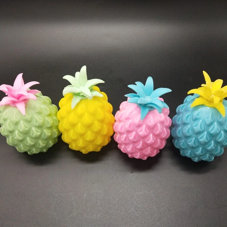 squeeze pineapple (1).jpg