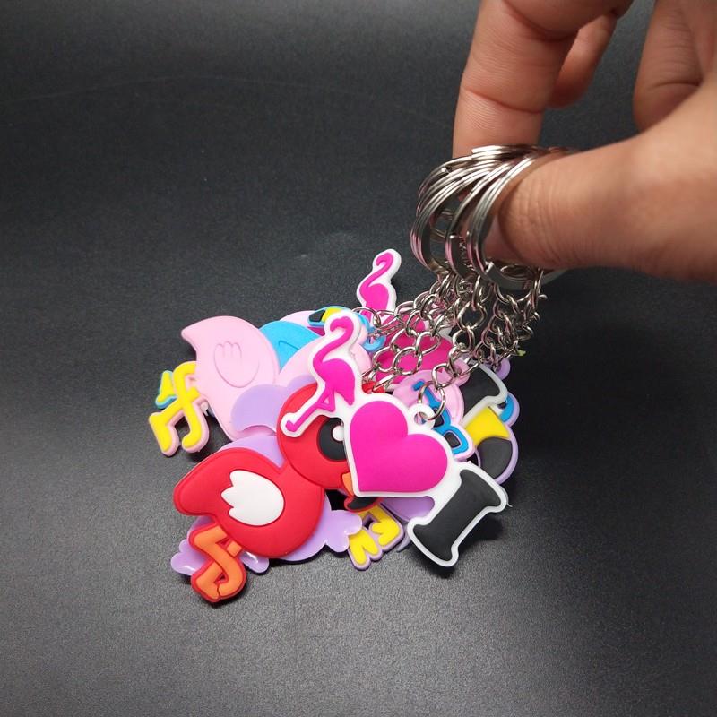 flamingo keychain (1)