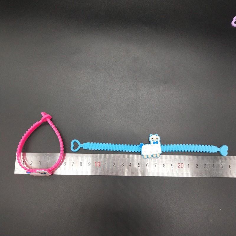 Llama bracelet (3)