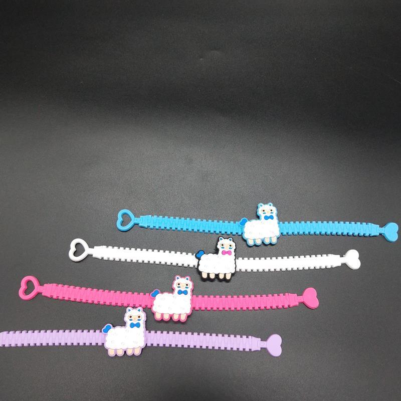 Llama bracelet (4)
