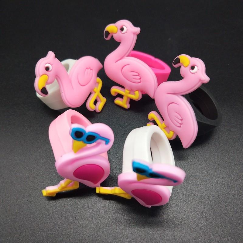 flamingo finger ring (4)