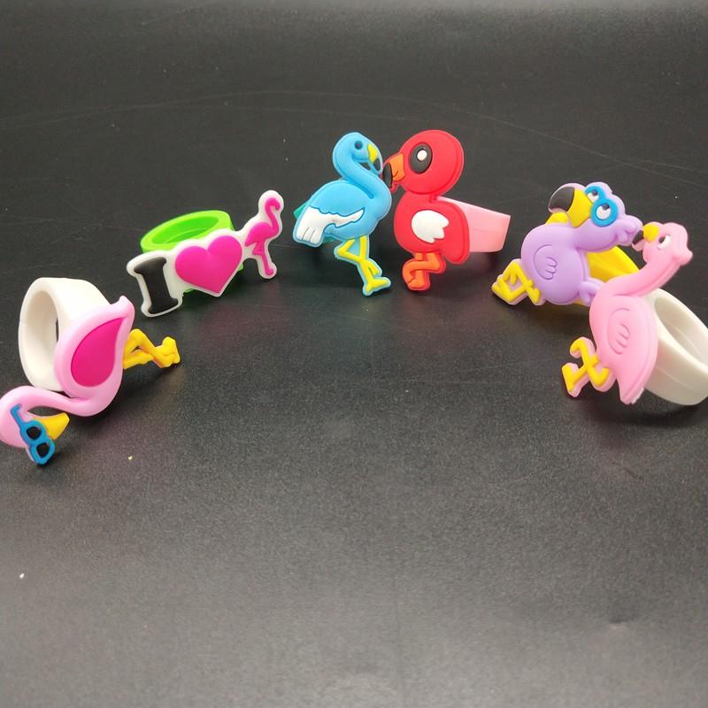 flamingo finger ring (2)