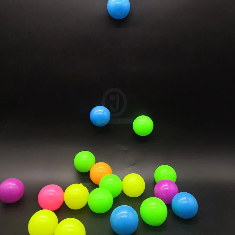 sticky ball wall (4)