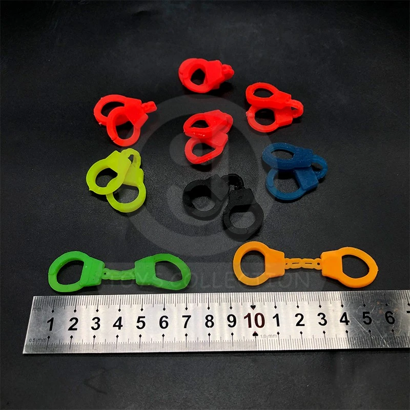 sticky handcuffs (3)