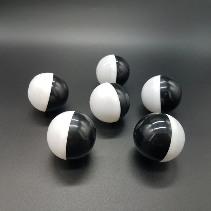 65MM Black And White Color Container Gashapon Capsule