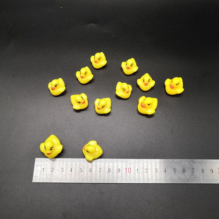 1 Inch Cute Duck Cartoon Figure Toy