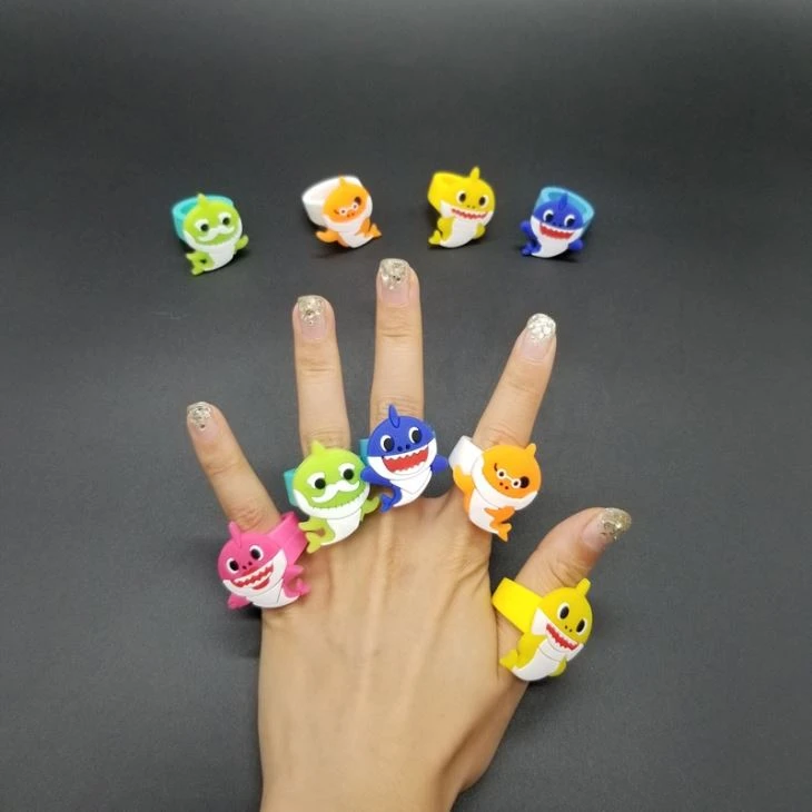 PVC shark ring (3)