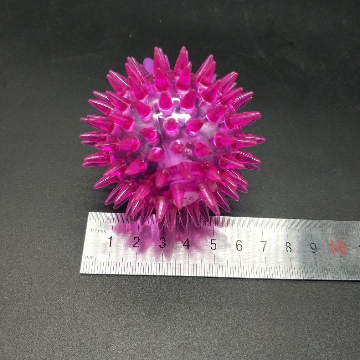 Squeeze Flashing Puffer Spiky Ball