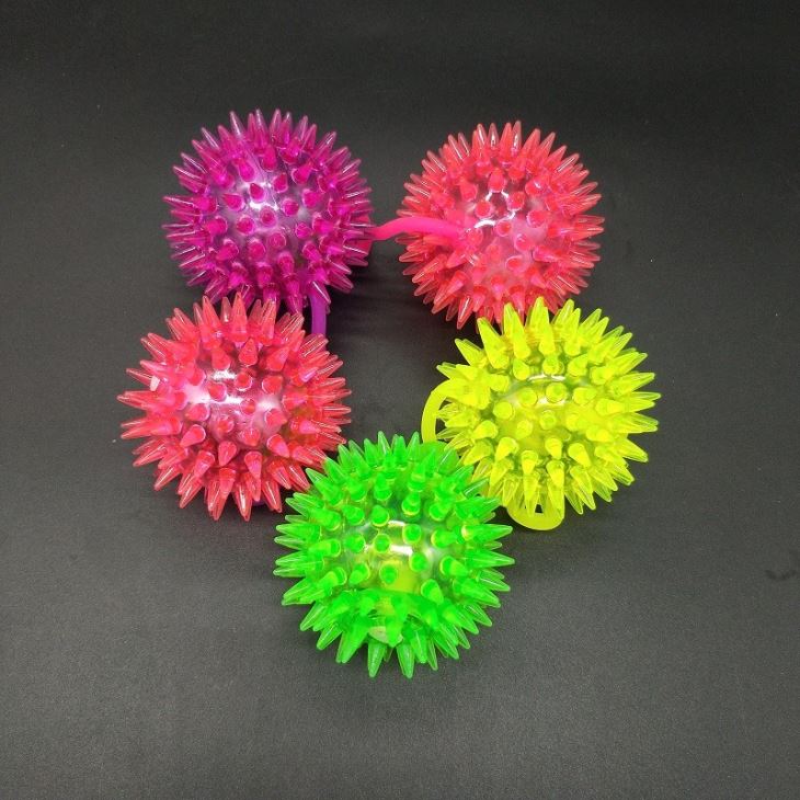Squeeze Flashing Puffer Spiky Ball
