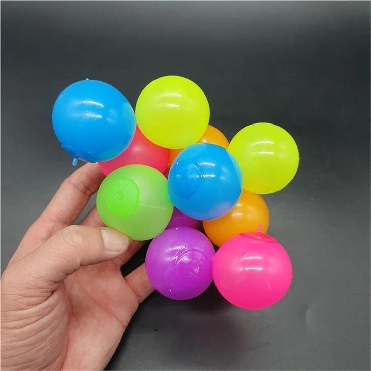 4.5cm Glow In The Dark Sticky Balls