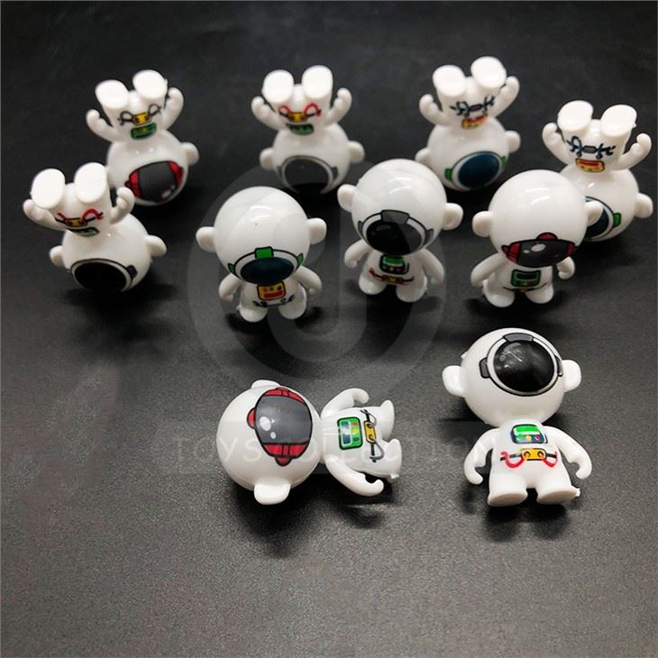 PP Capsule Toys Roly-poly Space Tumbler Toy