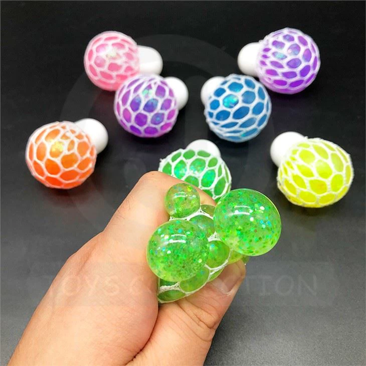 Squeeze Grape Mesh Ball