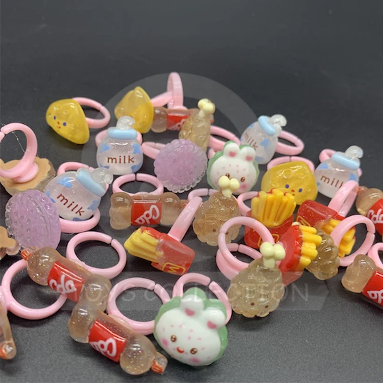 Wholesales Plastic Food Ring Toy Ornaments